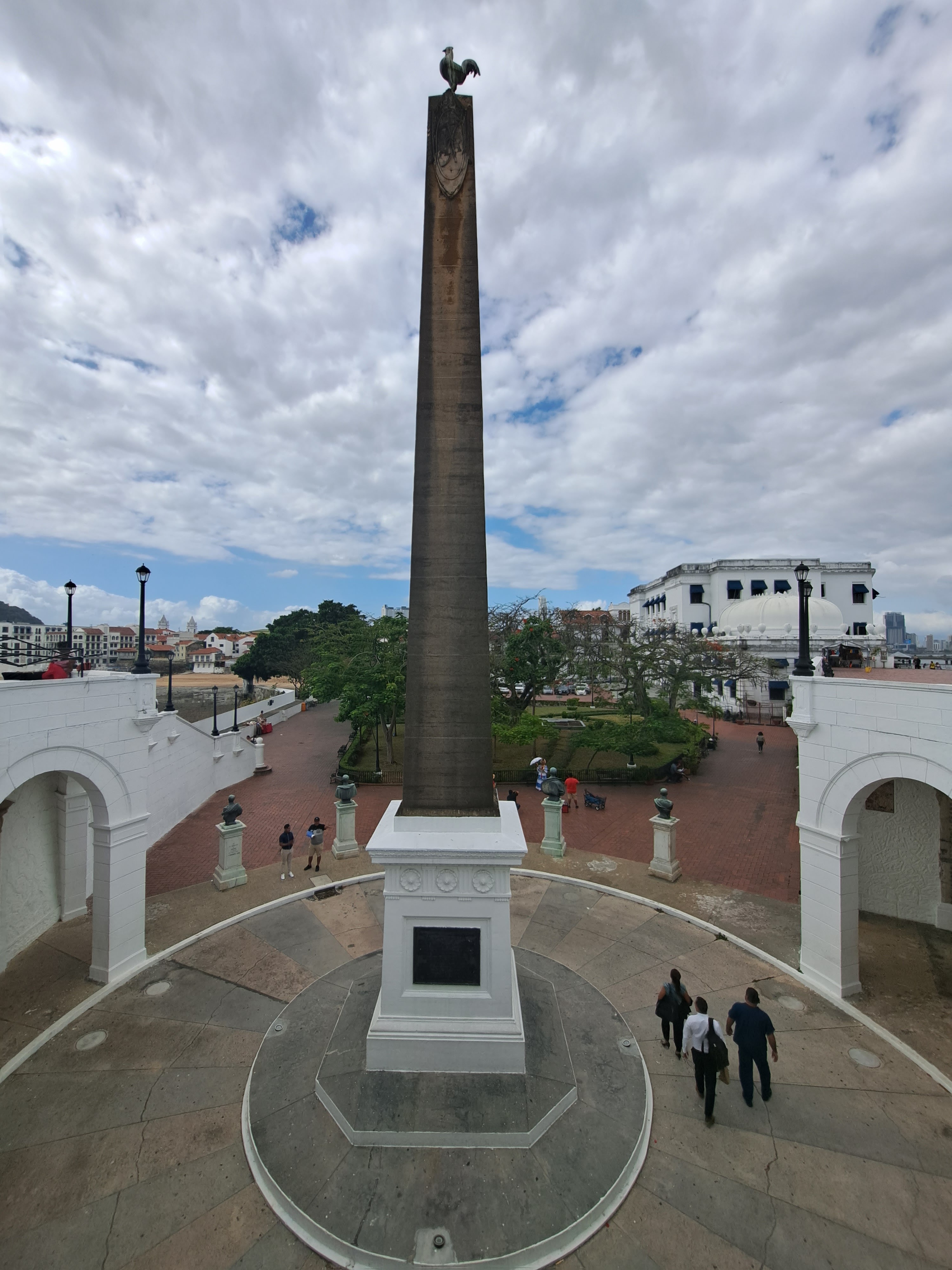 Vista completa de la plaza